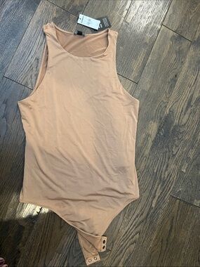 Express Sleeveless Bodysuit - Beige/Tan